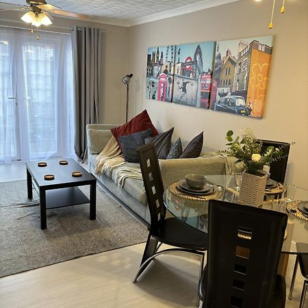 Cosy Corner - 2 Beds, Free Parking, Next To Southampton General Hospital Villa ภายนอก รูปภาพ