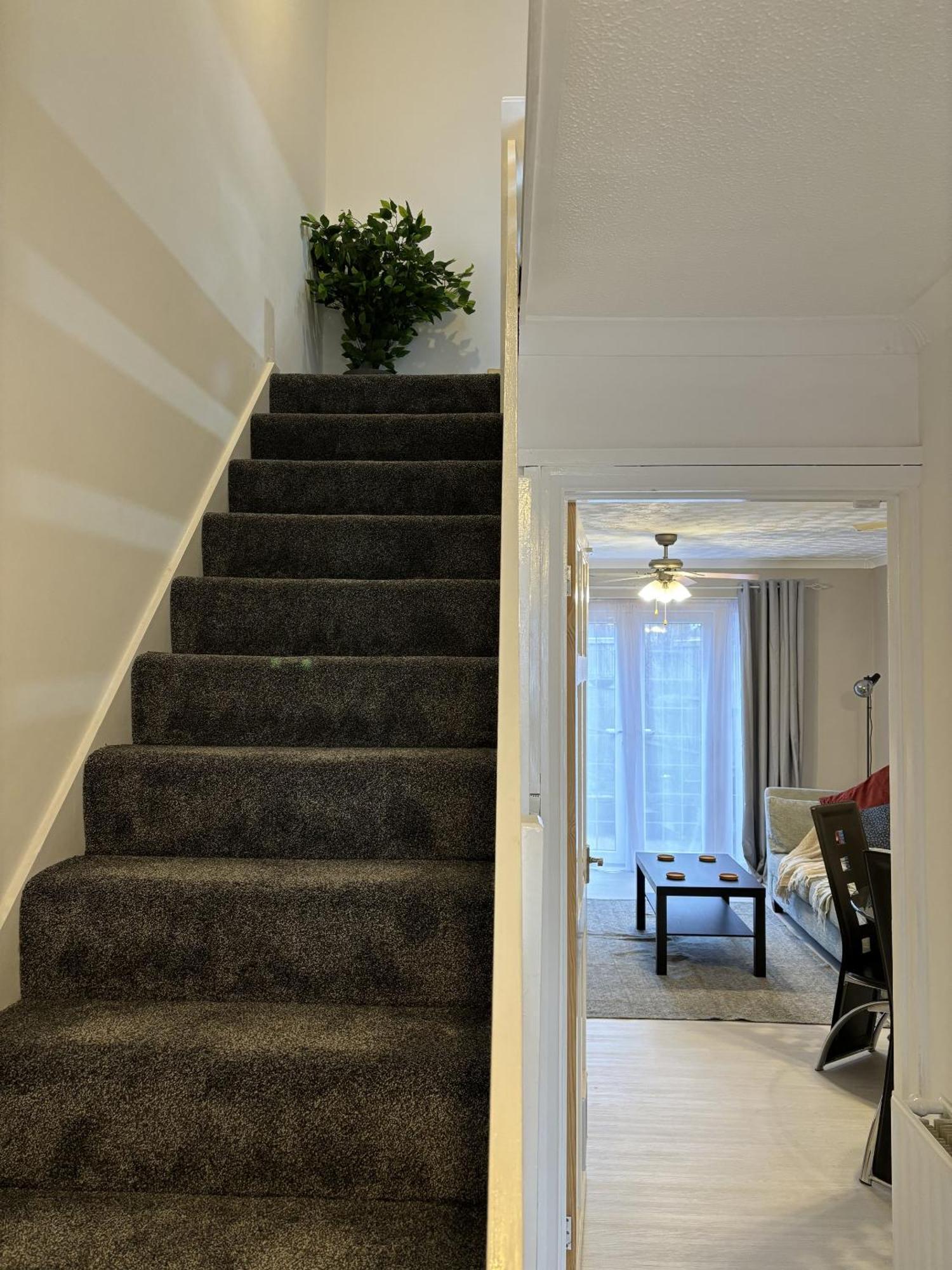 Cosy Corner - 2 Beds, Free Parking, Next To Southampton General Hospital Villa ภายนอก รูปภาพ